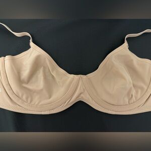 SKIMS Tan Strapless Bra 34C